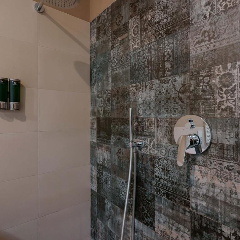 West Side Bologna Apartment by Lesdomus - Two-Bedroom Apartment - 33