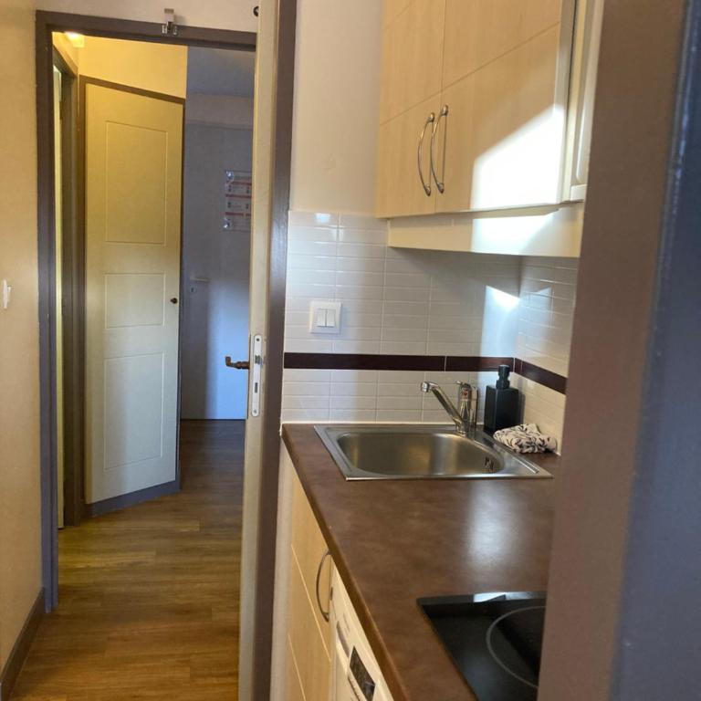 CAP ESTEREL AGAY SAINT RAPHAEL VUE COEUR DU SITE PISCINE GOLF MER Studio 4 personnes chez Magali - Appartement 1 Chambre - 11
