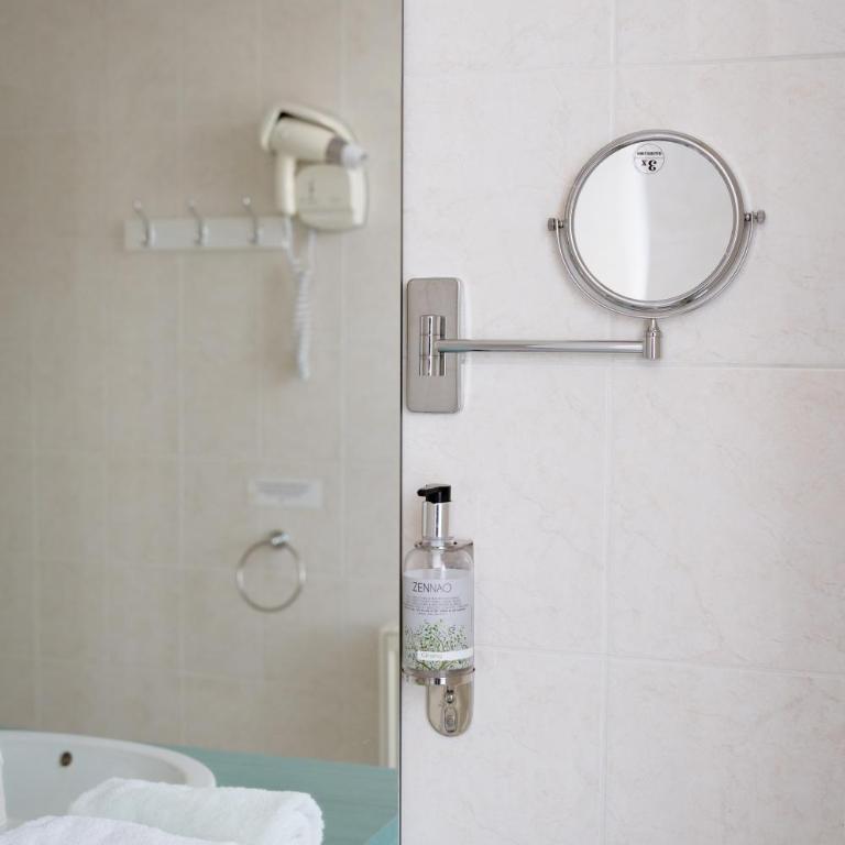 Cit'Hotel L'ESCURIAL - Centre Gare - Chambre Double Standard - 7