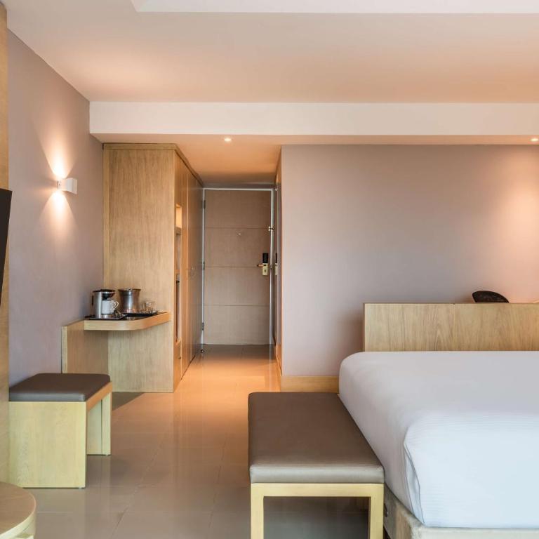 Hilton Cartagena - Executive King Room with City View - 3