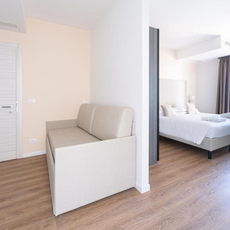 Hotel Excelsior - Junior Suite Superior con Balcone e Vista Mare - 5