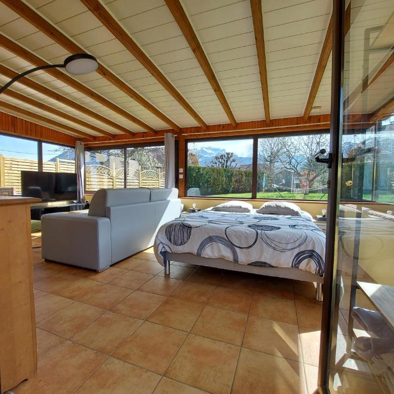 Entre lac et montagne, côté calme, spacieux 3 pièces avec grand jardin - Appartement - 19