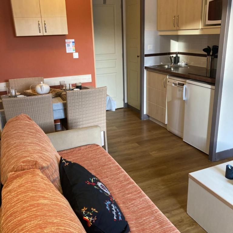 CAP ESTEREL AGAY SAINT RAPHAEL VUE COEUR DU SITE PISCINE GOLF MER Studio 4 personnes chez Magali - Appartement 1 Chambre - 8