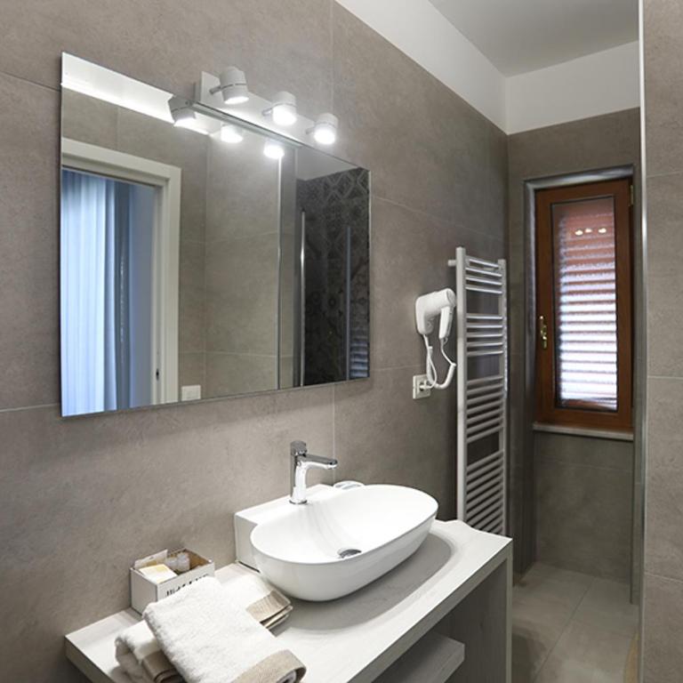 Dorant Charme&Rooms - Camera Deluxe - 12