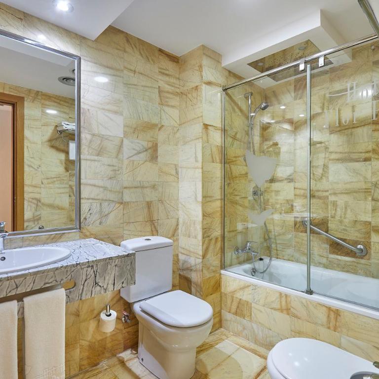 Flor Parks - Double Room (1 - 2 Adults) - 9