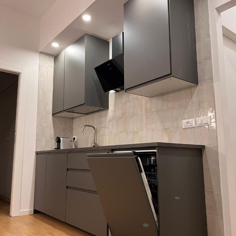 Trieste Centrale Luxury Apartament in stile moderno - Appartamento con 1 Camera da Letto - 6