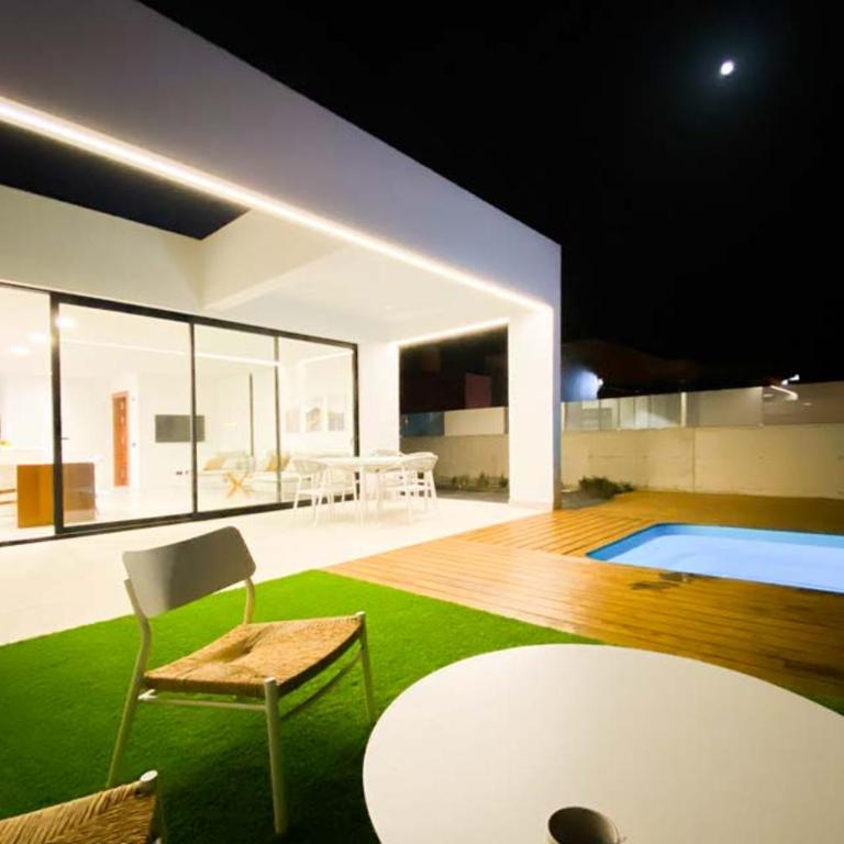 LEA LUXURY GOLF HOUSE - Three-Bedroom House - 2