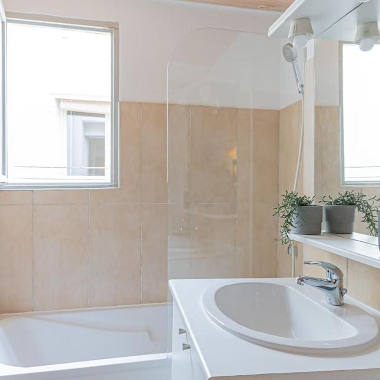Le Cosy, T3 en Duplex, Climatisé, Centre historique - Two-Bedroom Apartment - 13