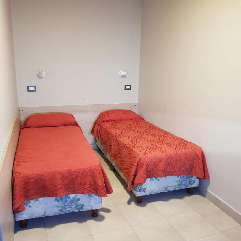 Hotel Marilian II - Habitación cuádruple - 11