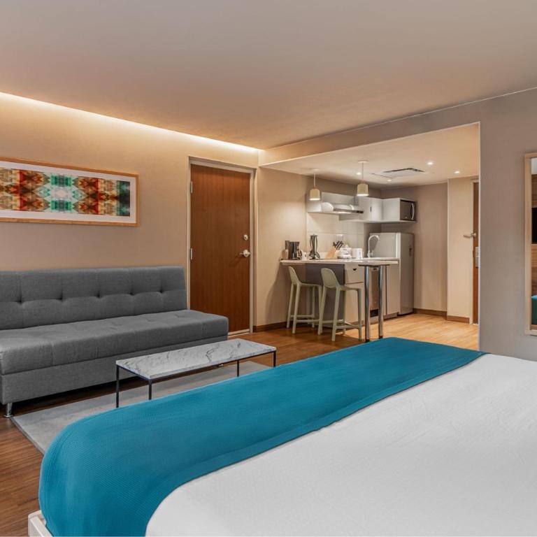 City Express Suites by Marriott Queretaro - King Suite with Sofa Bed - 1
