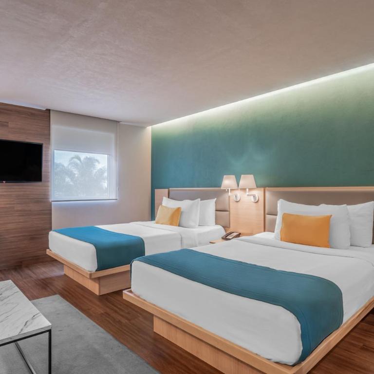 City Express Suites by Marriott Queretaro - Double Suite with Two Double Beds and Sofa Bed - 3