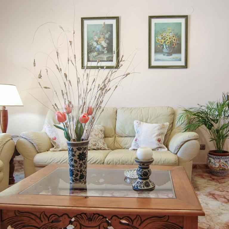 Villa Mercedes Nerja - Villa - 8