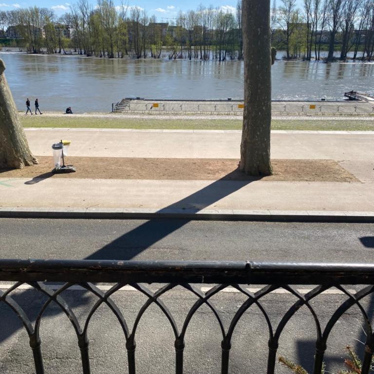Balcon vue Loire parking à 50m - Apartamento de 1 dormitorio - 9