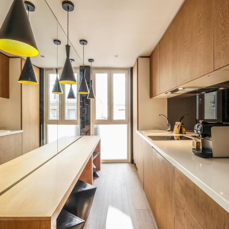 AmazINN Collection Madrid Chueca - Apartamento Deluxe - 16
