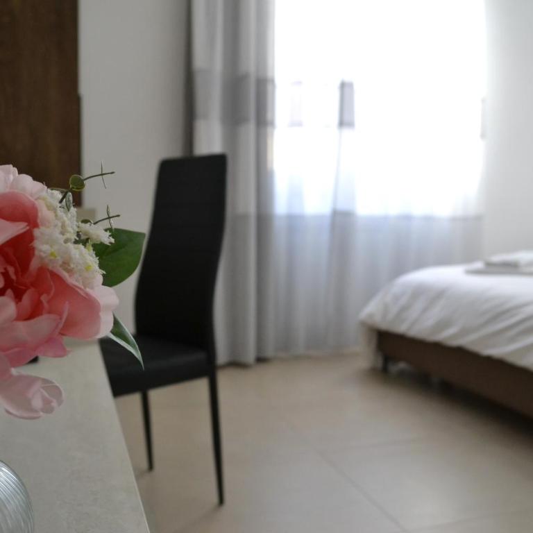 Dion Guest House - Camera Matrimoniale Standard - 9