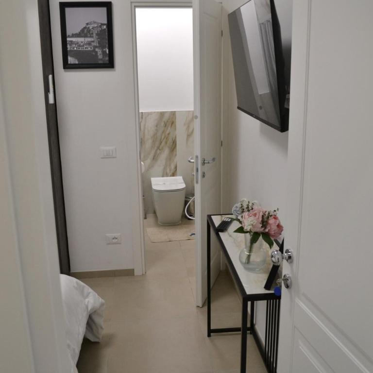 Dion Guest House - Camera Matrimoniale Economy - 10