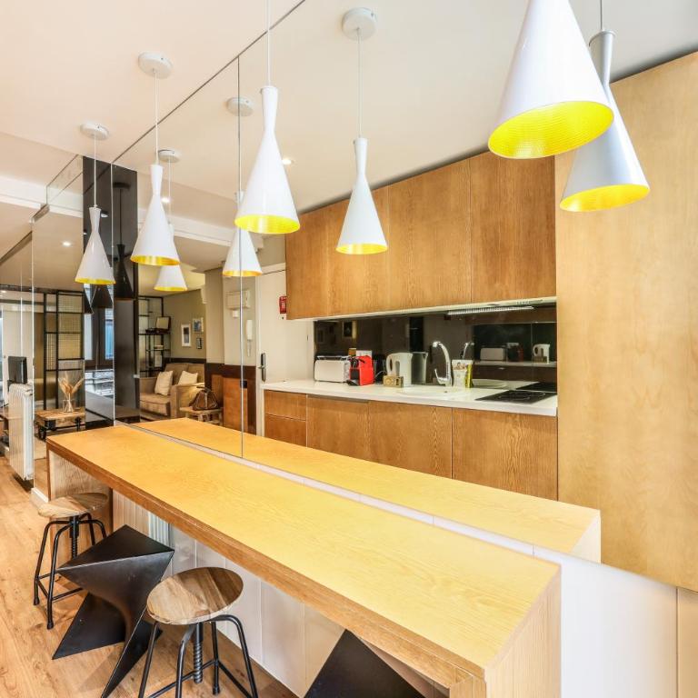 AmazINN Collection Madrid Chueca - Apartamento - 11