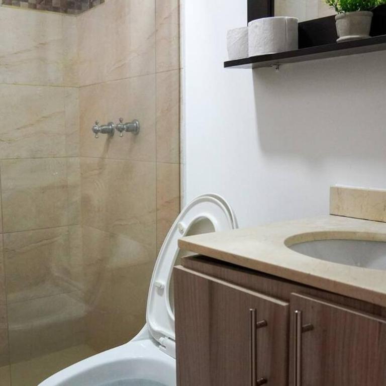 Apartamento Lujoso y Vintage cerca al Poblado - Apartamento de 3 dormitorios - 13