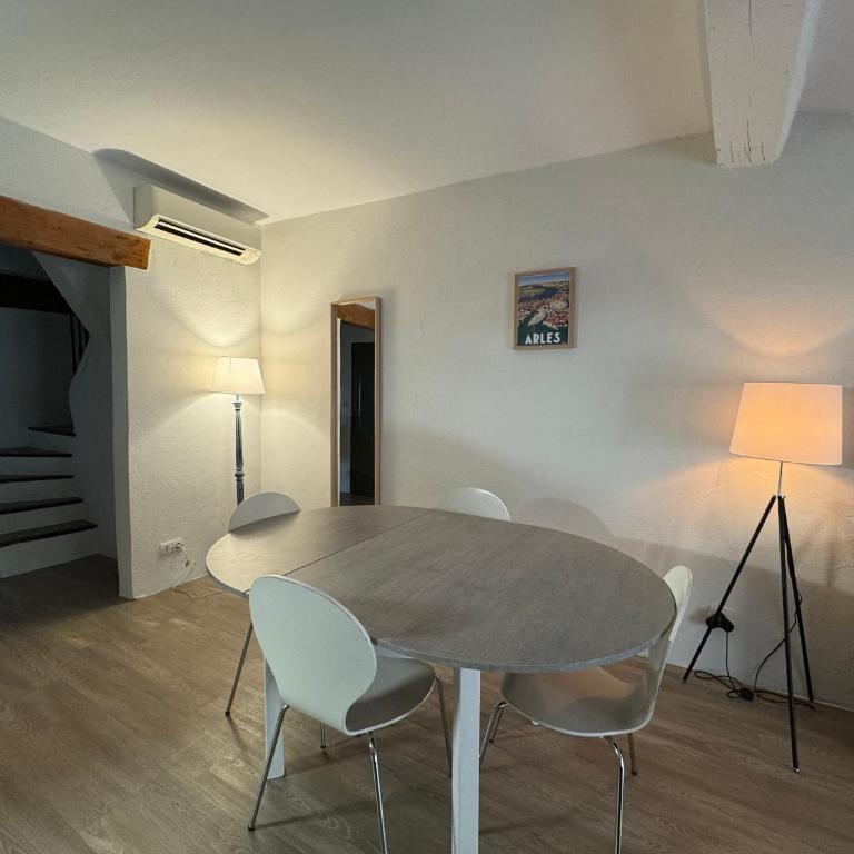 L'ARLAPPART Centre-ville Arles - Two-Bedroom Apartment - 6