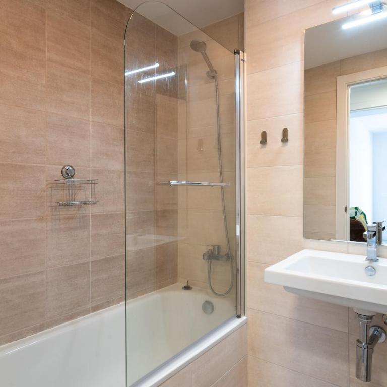 Modern apartment with sea and poolview - Apartment - Ground Floor - 14