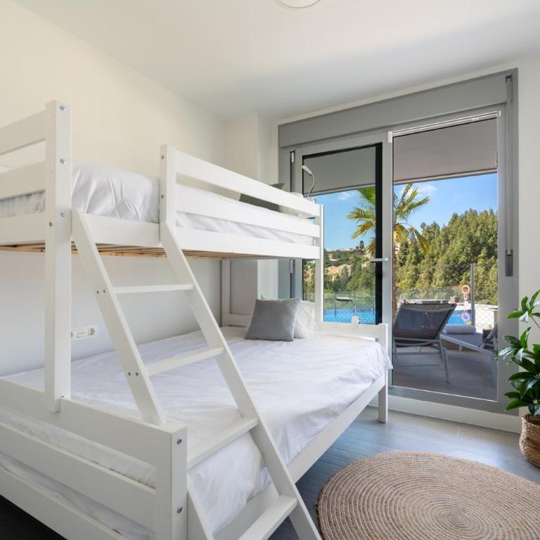 Modern apartment with sea and poolview - Apartment - Ground Floor - 6