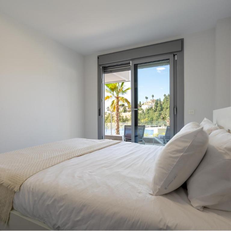 Modern apartment with sea and poolview - Apartment - Ground Floor - 12