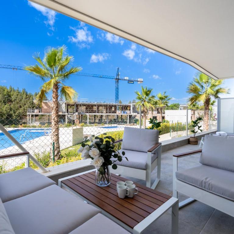 Modern apartment with sea and poolview - Apartment - Ground Floor - 24