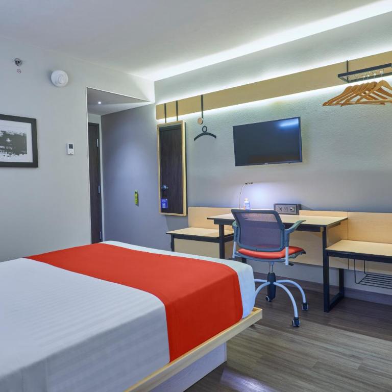City Express by Marriott Tijuana Otay - Queen Room - 2