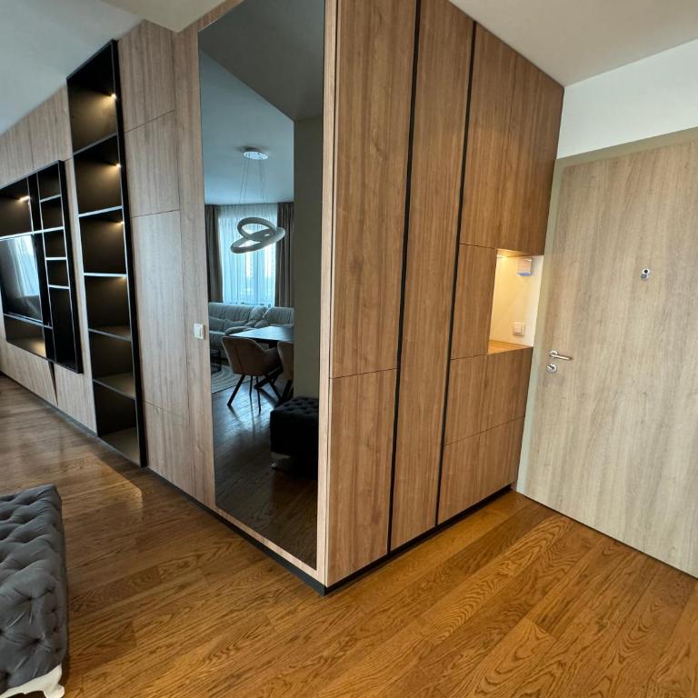 THE GATES 706 - Apartman s 2 Spavaće Sobe sa Balkonom i Terasom - 3