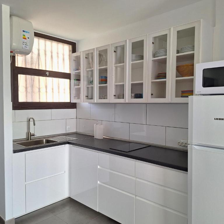 Stylish 2-Bedroom Apartment Yumbo - Two-Bedroom Apartment - 8