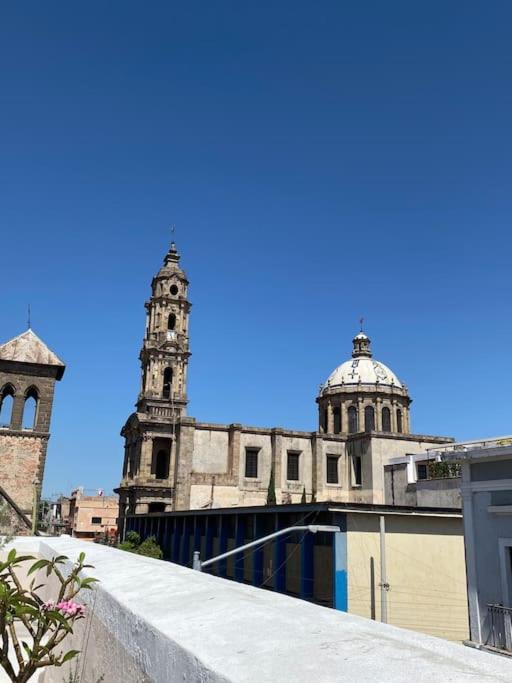Increíble Loft en Centro Histórico de Guadalajara - One-Bedroom Apartment - 29
