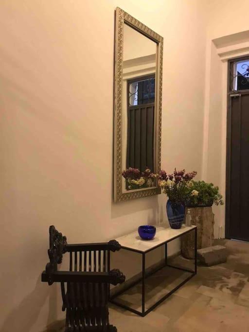 Increíble Loft en Centro Histórico de Guadalajara - One-Bedroom Apartment - 36