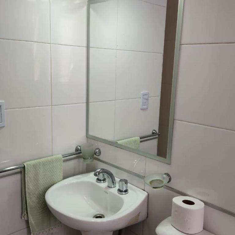 Centro de Cordoba 2 dormitorios parking con costo en planta baja - Apartamento de 2 dormitorios - 11