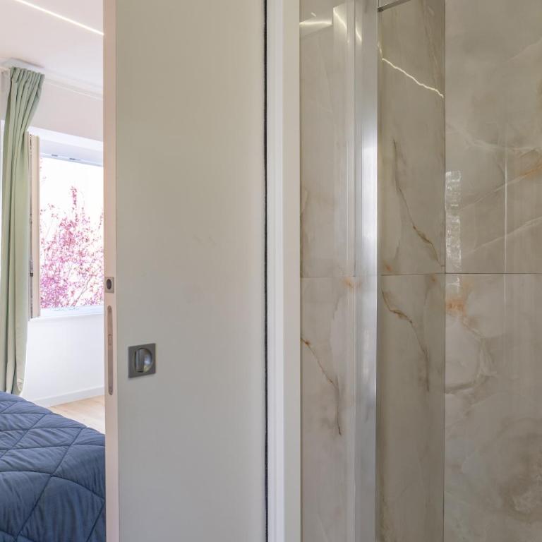 Relais San Demetrio - Modern & Central rooms by Leading Hotel - Camera Matrimoniale Deluxe con Balcone - 5