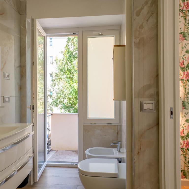 Relais San Demetrio - Modern & Central rooms by Leading Hotel - Camera Matrimoniale Deluxe con Balcone - 8