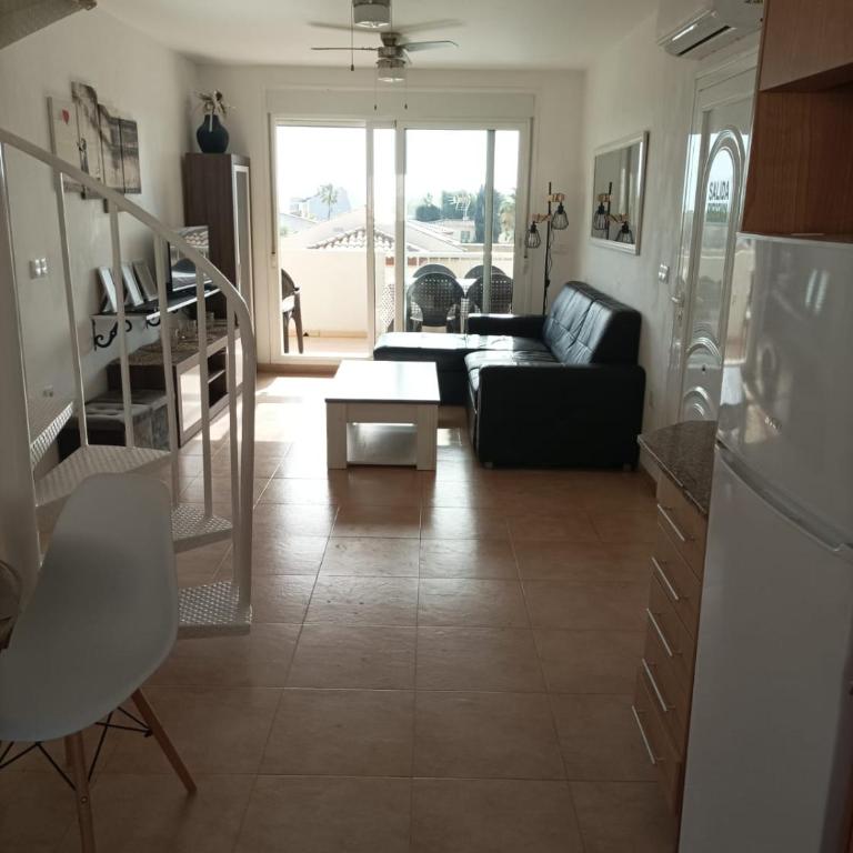 Apartamento con piscina y terraza con vista al mar - Apartamento - 2 niveles - 5