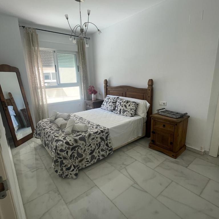 Bonito apartamento de la playa - Three-Bedroom Apartment - 6