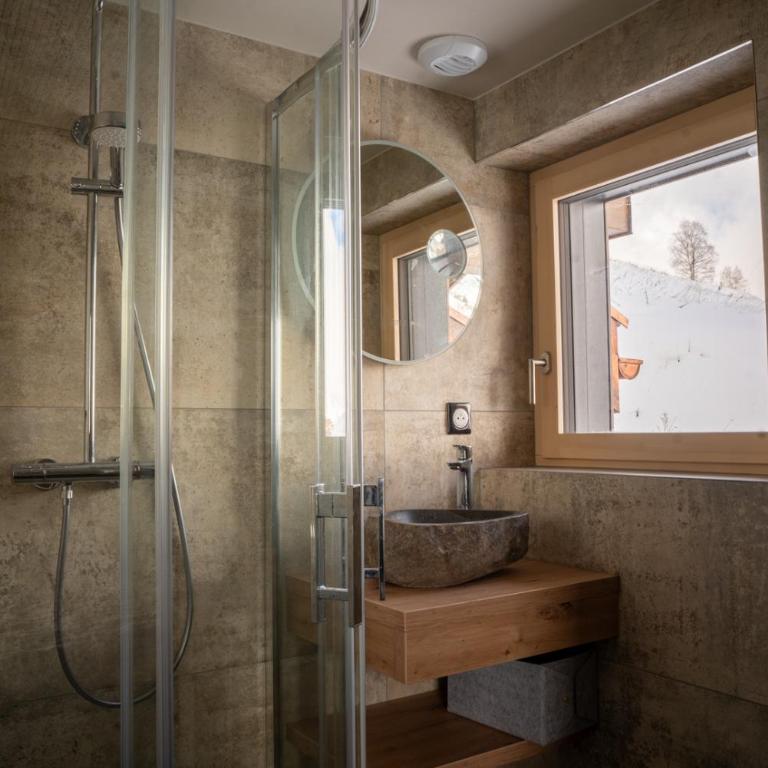 Chalets Horizon Blanc - Vue exceptionnelle Loup Blanc -Sauna extérieur Ours des Glaces -5 étoiles - Superior Chalet - 12