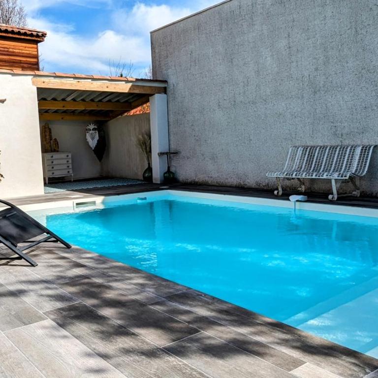 Jolie villa avec piscine à 15mn des plages - Villa 3 Chambres - 27
