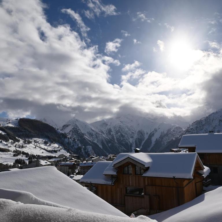 Chalets Horizon Blanc - Vue exceptionnelle Loup Blanc -Sauna extérieur Ours des Glaces -5 étoiles - Superior Chalet - 27