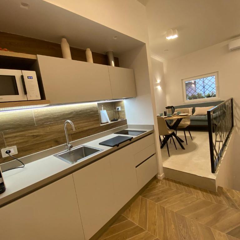 Ghirlanda House - Two-Bedroom Apartment - 6