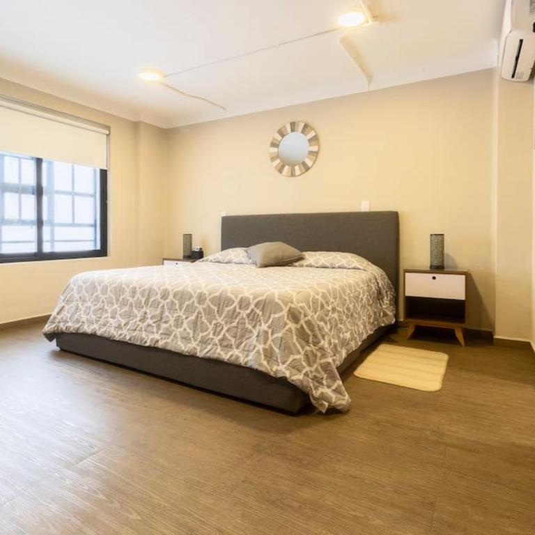 101 Lovely 2Bdrm 2bath apt AC Rooftop - Apartment - 1