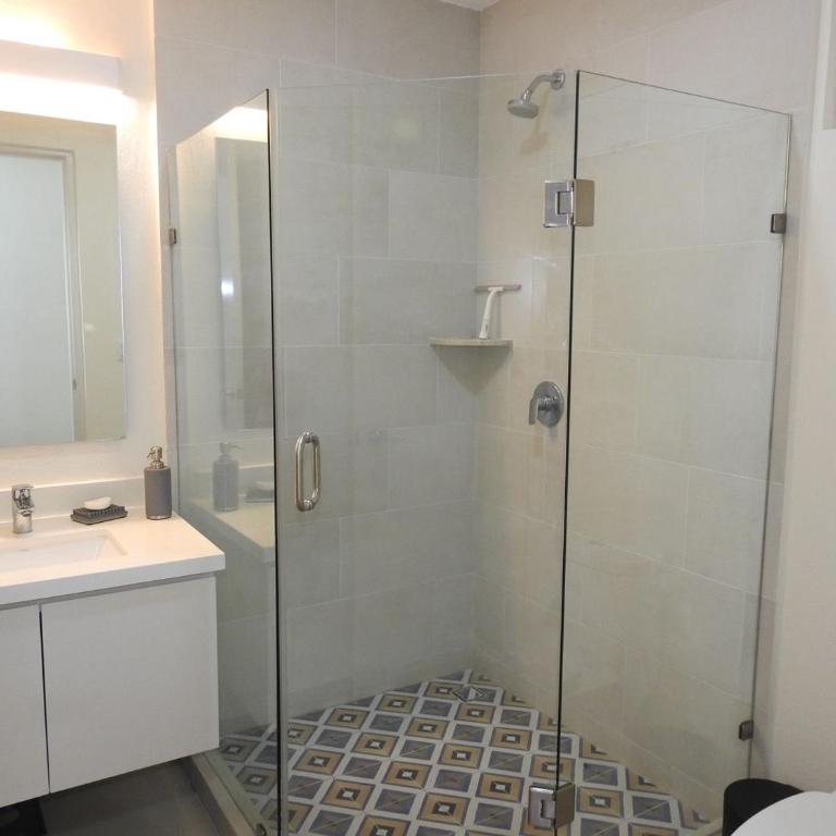 Brisa del Mar en Cristal Bay - Two-Bedroom Apartment - 17