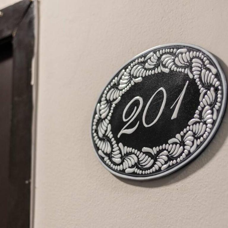 201 Nice Cozy AC Apt City Center Rooftop AC - Apartamento - 26