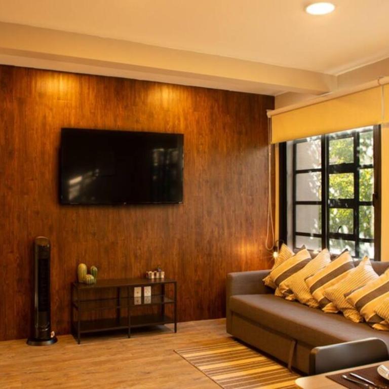 202 Walk the City Center 1bdrm 2bath AC Apt - Apartment - 13