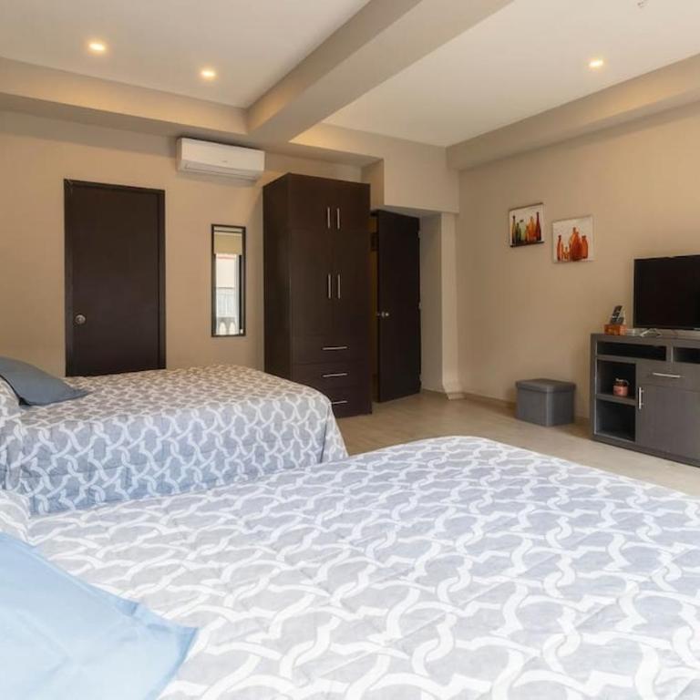 206 Zocalo Cathedral 2Bdrm 2Bath apt AC Rooftop - Apartment - 1
