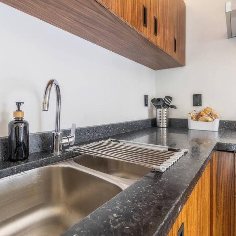 Zielo Londres ,Modern Stay with AC & Rooftop Terrace - Suite Junior con balcón - 6