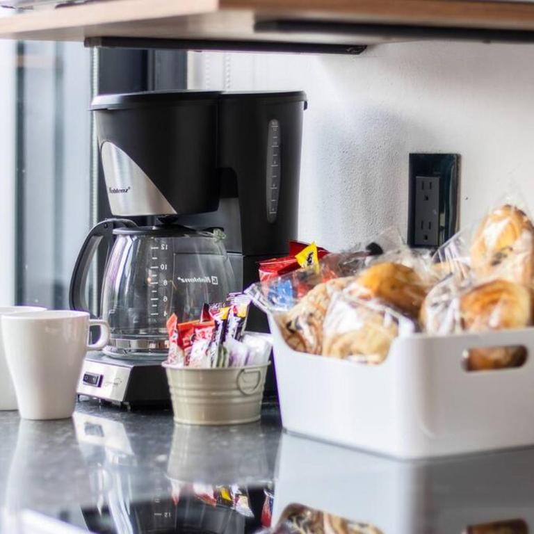 Zielo Londres ,Modern Stay with AC & Rooftop Terrace - Suite Junior con balcón - 9