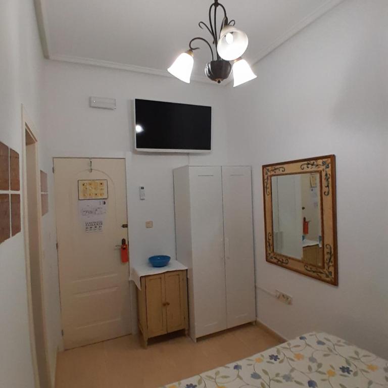 Pensión Antonio Guesthouse - Double or Twin Room - 7