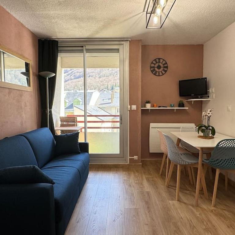 Joli 3 pièces 40m2. 2 chambres. - Appartement 2 Chambres - 4